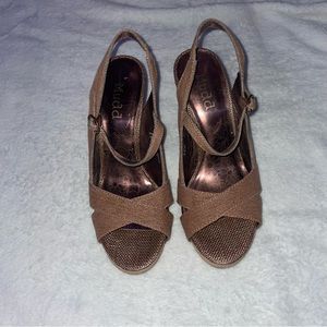 6.5 Brown Mudd Strapped Heels